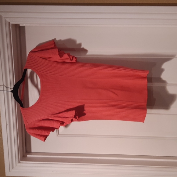 The Limited Pink Top - Size Medium - Picture 5 of 11